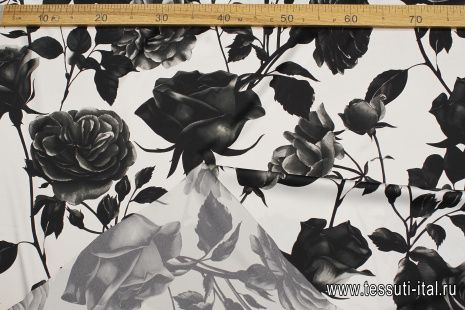 Шелк атлас (н) черные розы на белом - итальянские ткани Тессутидея арт. 10-3753